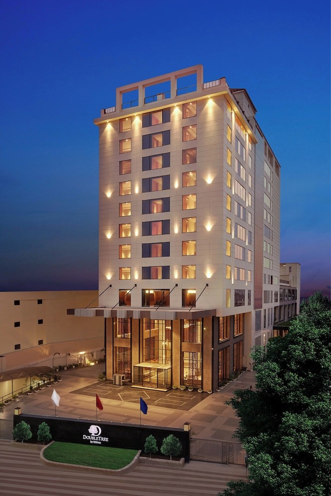 DOUBLETREE BY HILTON VARANASI